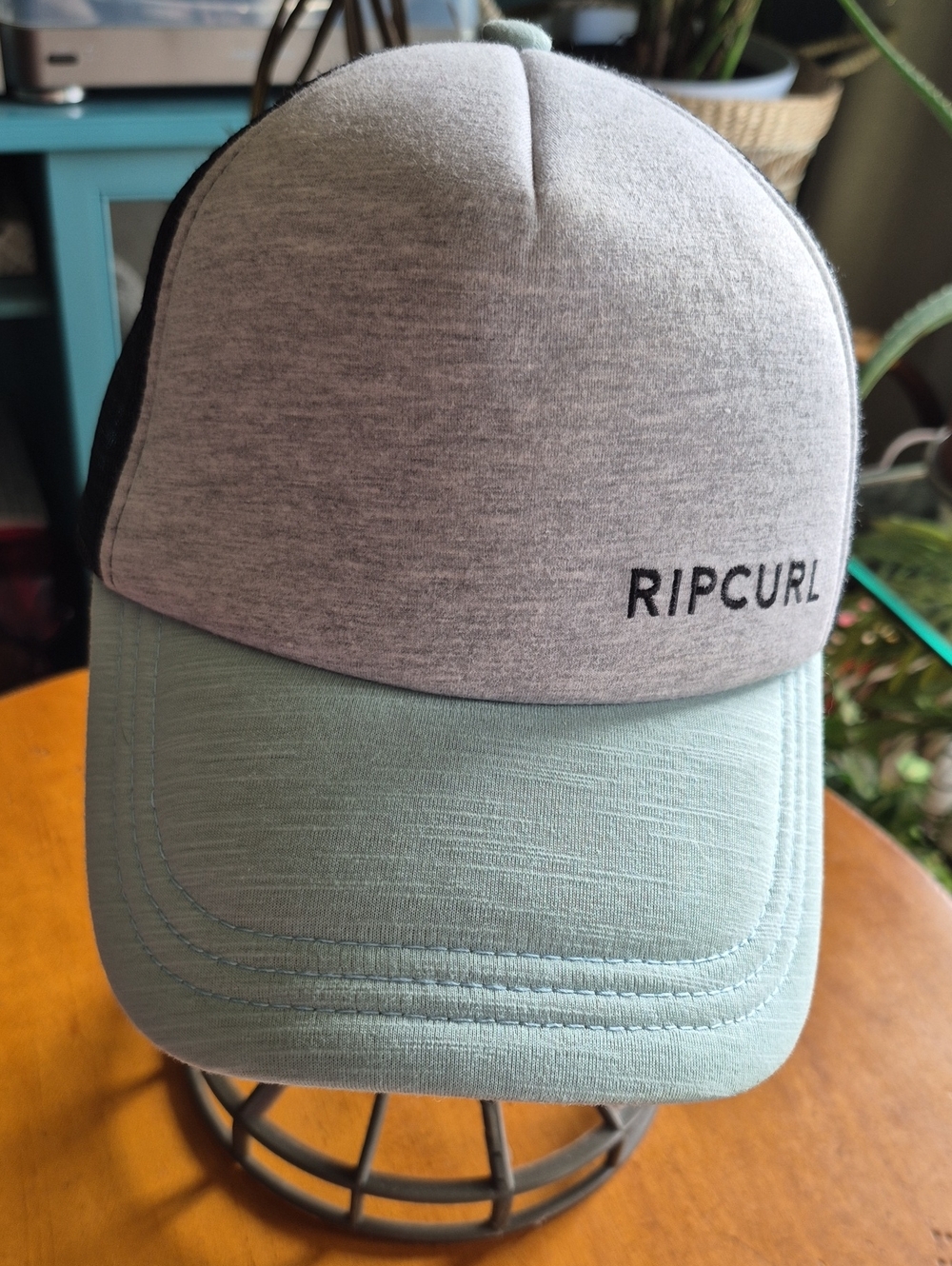 Rip Curl Grey & Mint Trucker Hat